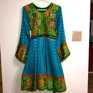 Traditional Afghani Clothing with Shawl